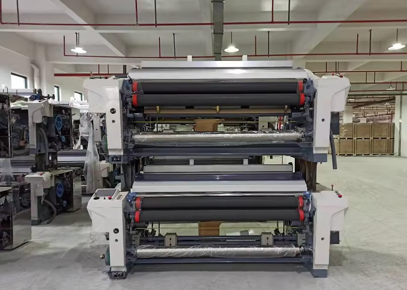 Overview JW823 WATER JET LOOM3